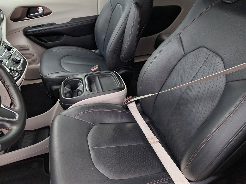 used 2019 Chrysler Pacifica car, priced at $16,895