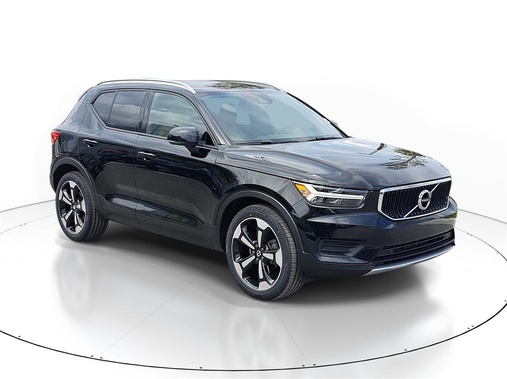 used 2020 Volvo XC40 car, priced at $20,995