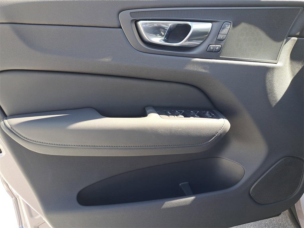 new 2026 Volvo XC60 car, priced at $53,756