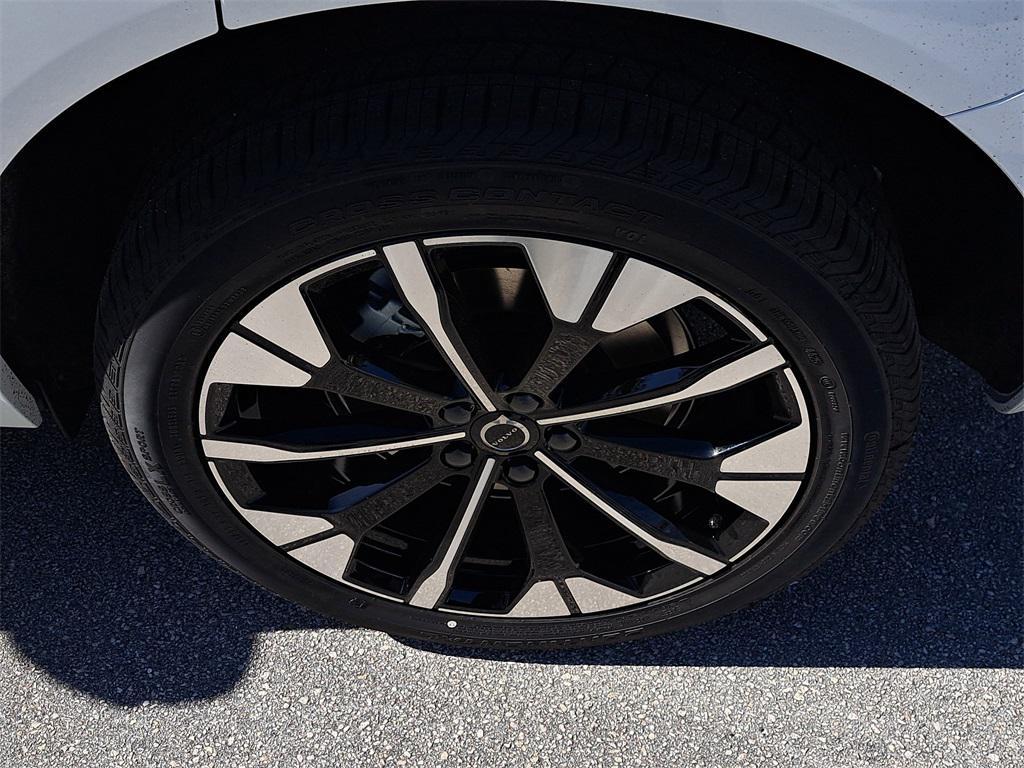 new 2026 Volvo XC60 Plug-In Hybrid car, priced at $64,987