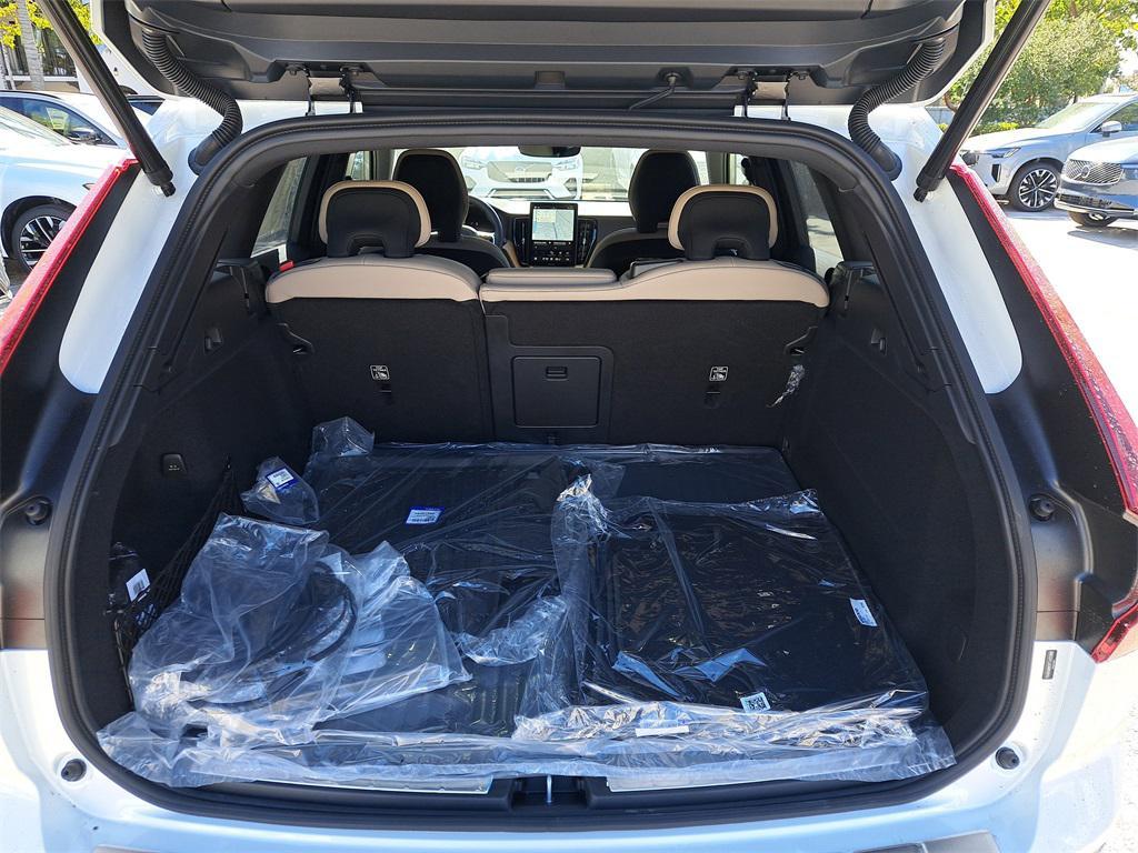 new 2026 Volvo XC60 Plug-In Hybrid car, priced at $64,987