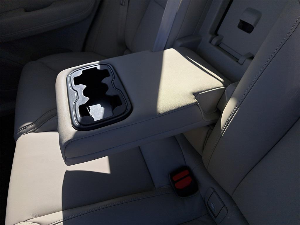 new 2026 Volvo XC60 car, priced at $59,851