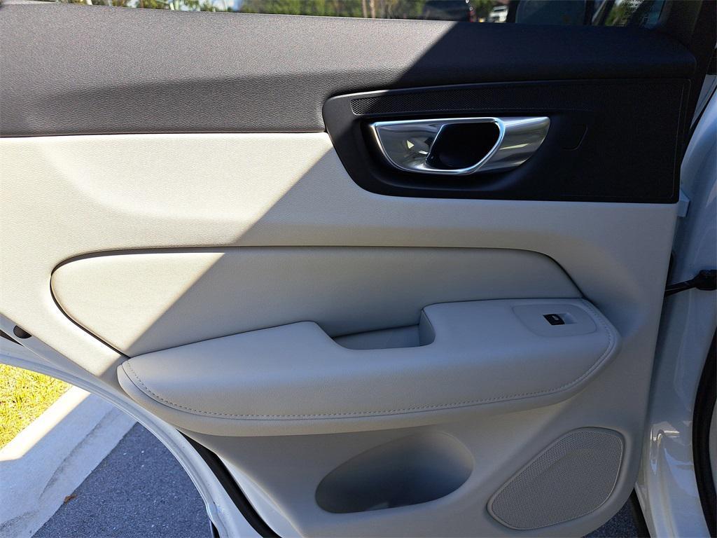 new 2026 Volvo XC60 car, priced at $59,851