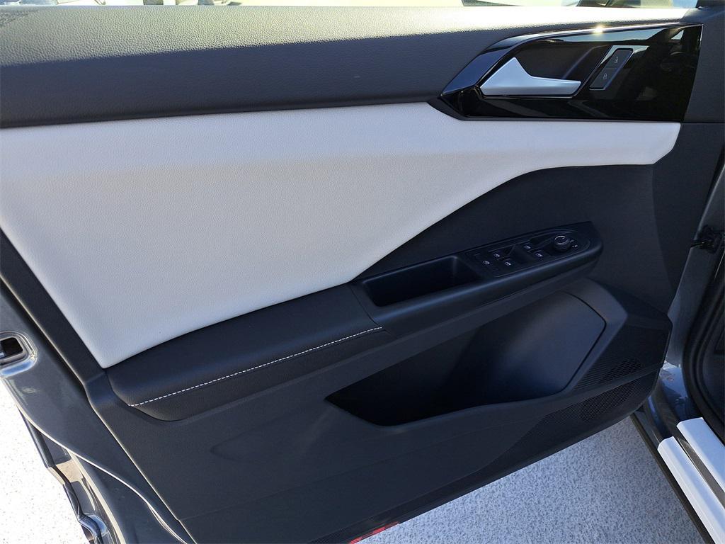 new 2026 Volkswagen Taos car, priced at $27,046