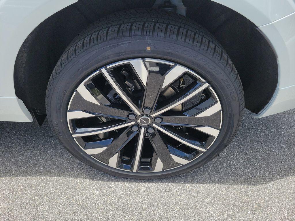 new 2026 Volvo XC60 car, priced at $60,632