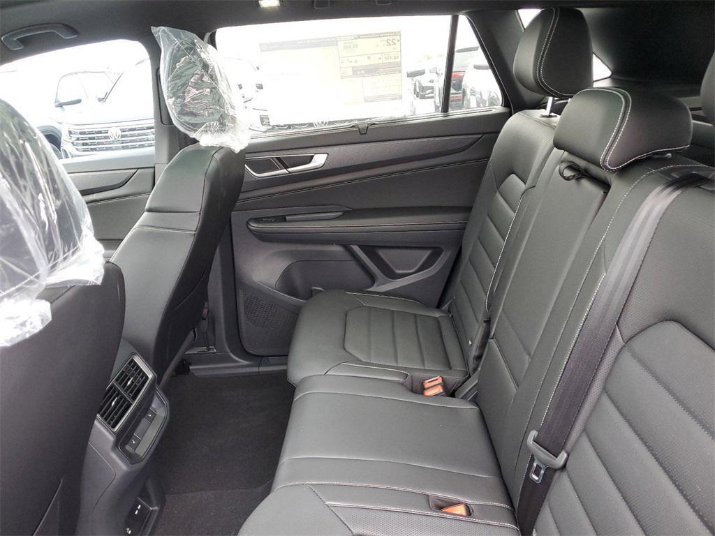 new 2024 Volkswagen Atlas Cross Sport car, priced at $41,886