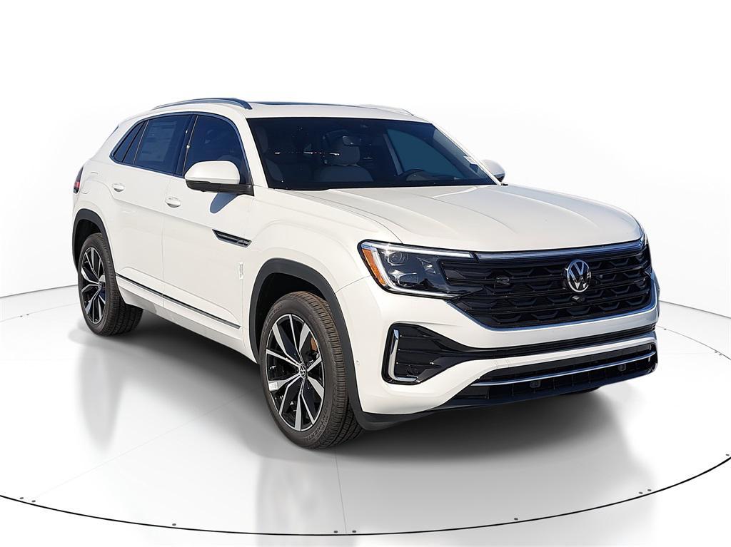new 2026 Volkswagen Atlas Cross Sport car, priced at $51,680