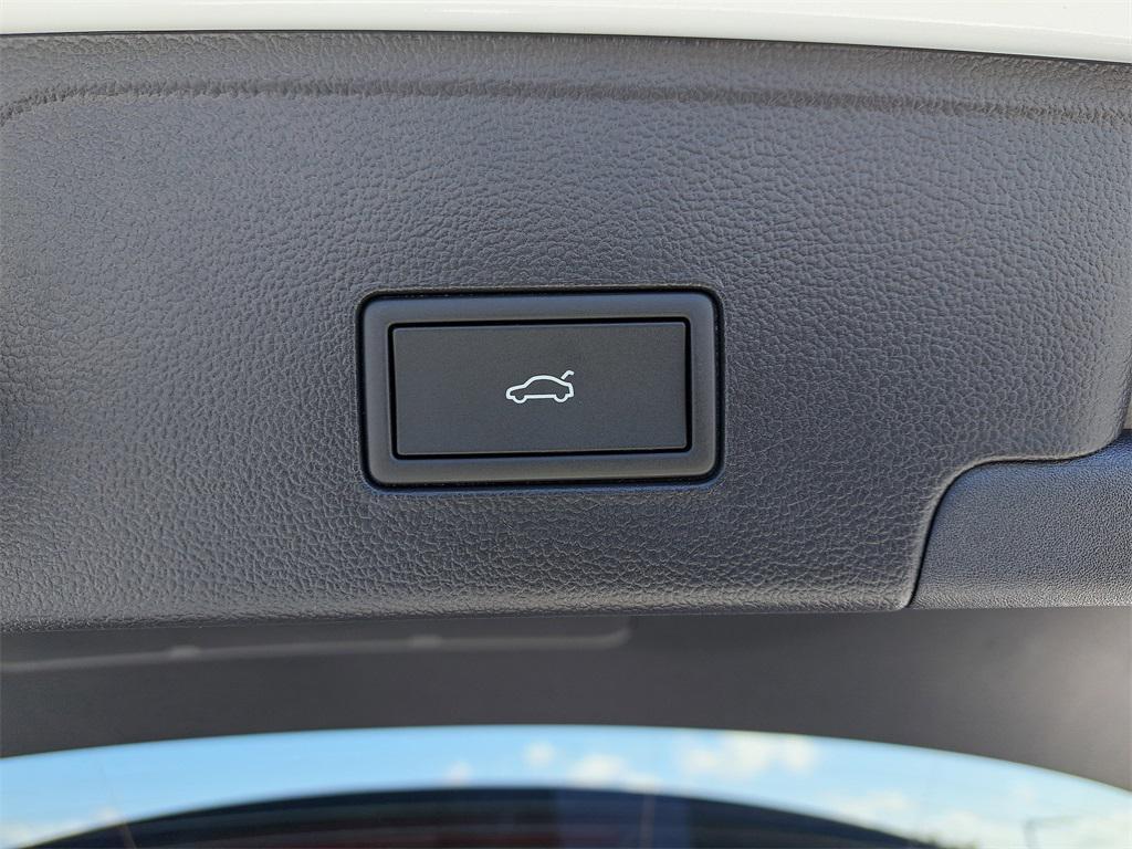 new 2026 Volkswagen Atlas Cross Sport car, priced at $51,680