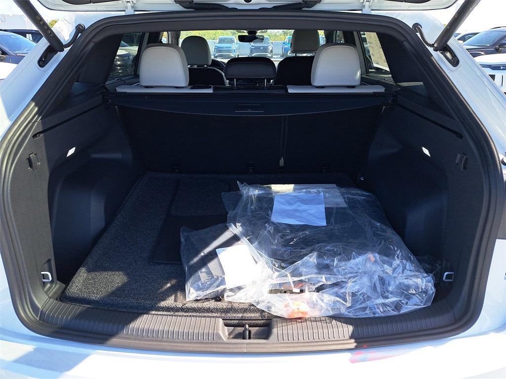 new 2026 Volkswagen Atlas Cross Sport car, priced at $51,680