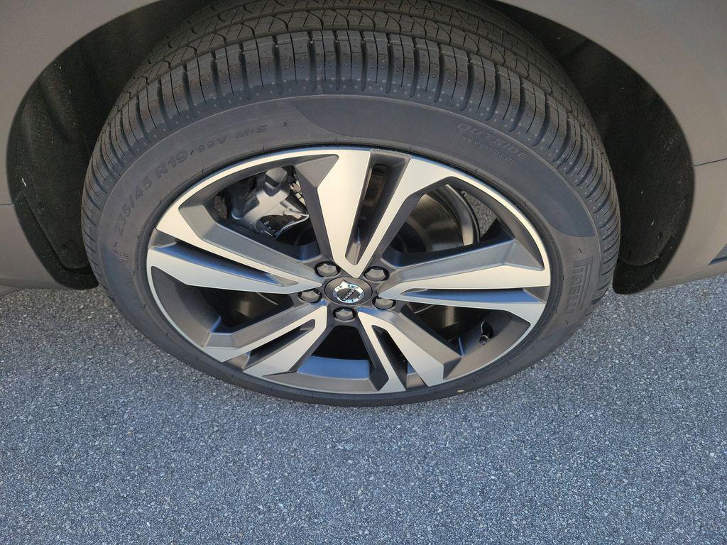 new 2026 Volvo V60 Cross Country car, priced at $52,284