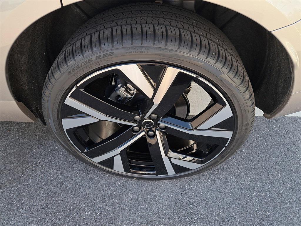 new 2026 Volvo XC60 car, priced at $58,820