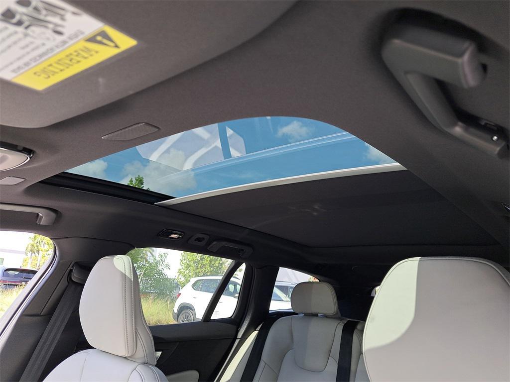 new 2026 Volvo V60 Cross Country car, priced at $59,841