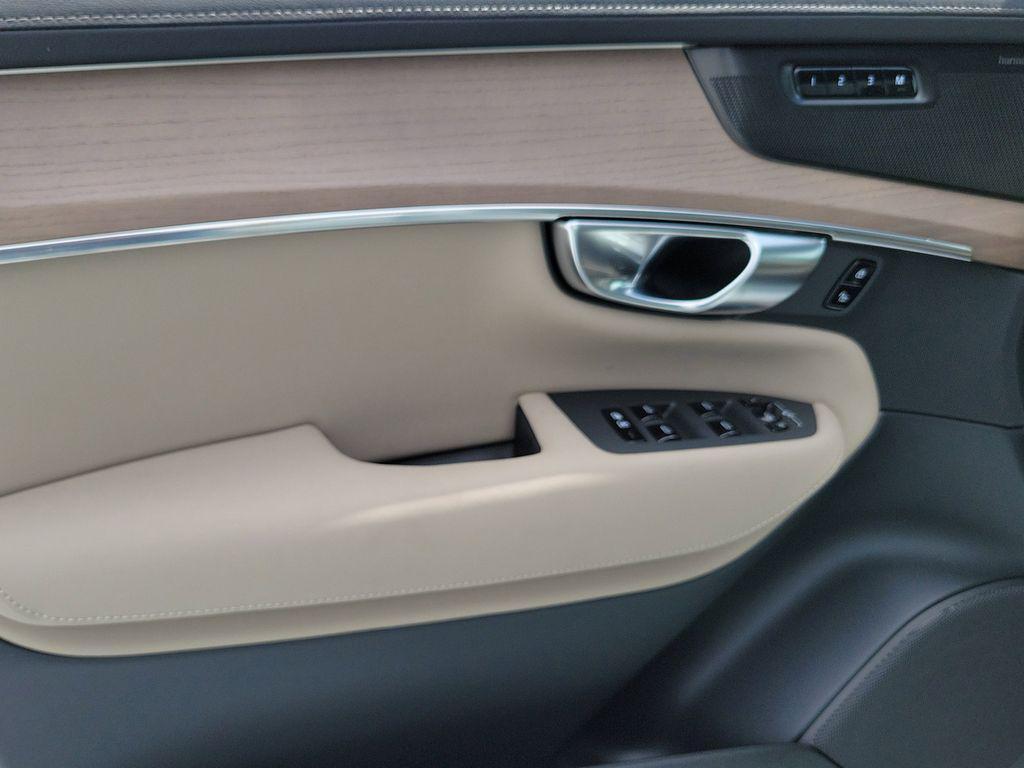 new 2026 Volvo XC90 Plug-In Hybrid car, priced at $79,279