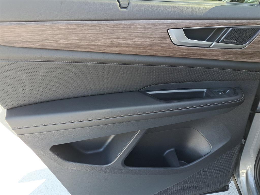 new 2026 Volkswagen Tiguan car, priced at $38,076