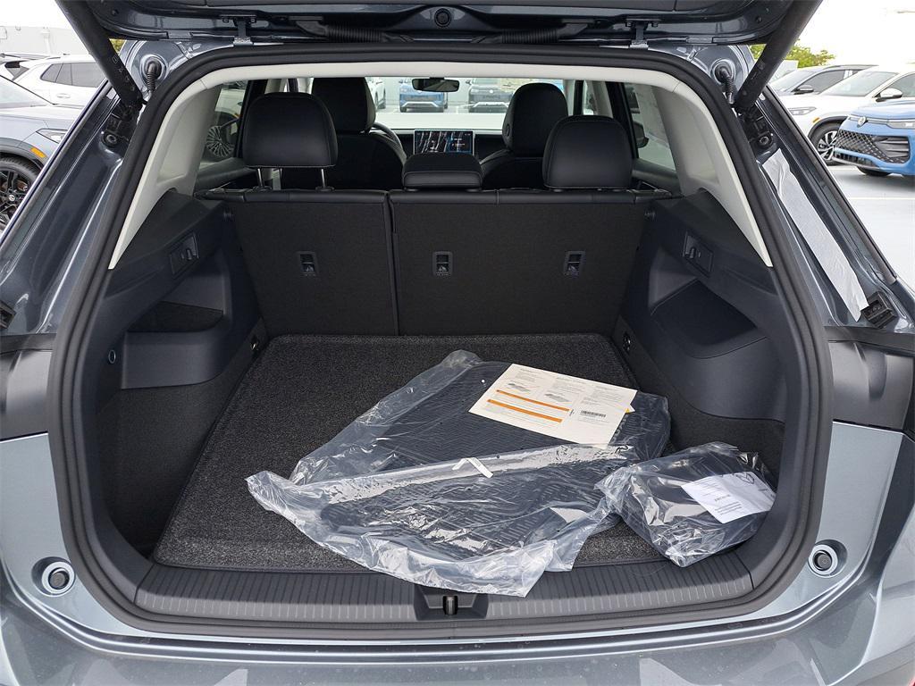 new 2026 Volkswagen Tiguan car, priced at $35,733