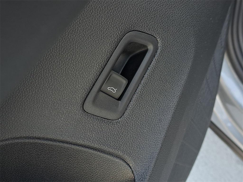 new 2026 Volkswagen Tiguan car, priced at $38,076