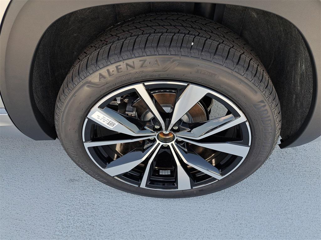 new 2026 Volkswagen Tiguan car, priced at $38,076