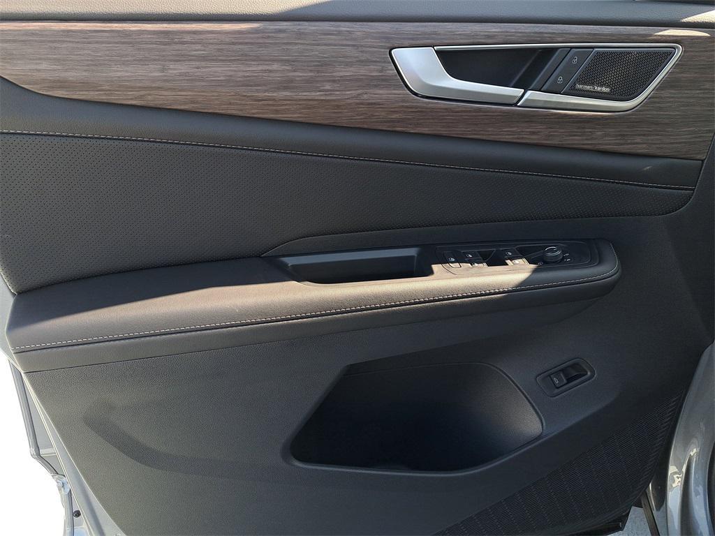 new 2026 Volkswagen Tiguan car, priced at $38,076