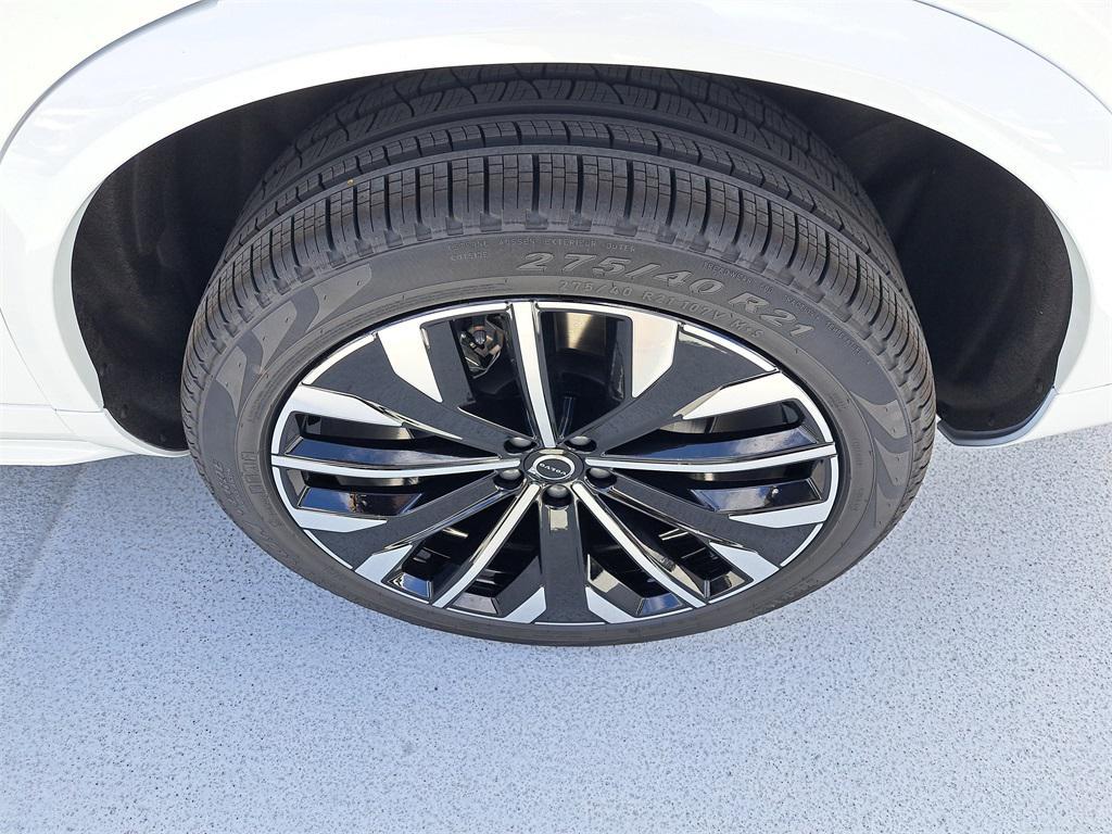 new 2026 Volvo XC90 car, priced at $69,139