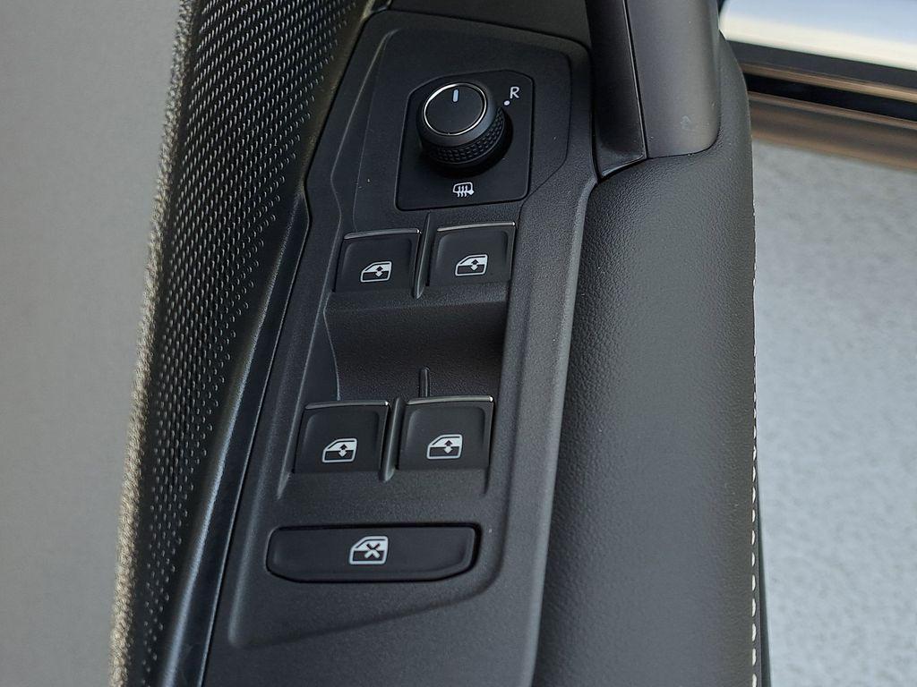 new 2026 Volkswagen Tiguan car, priced at $34,281