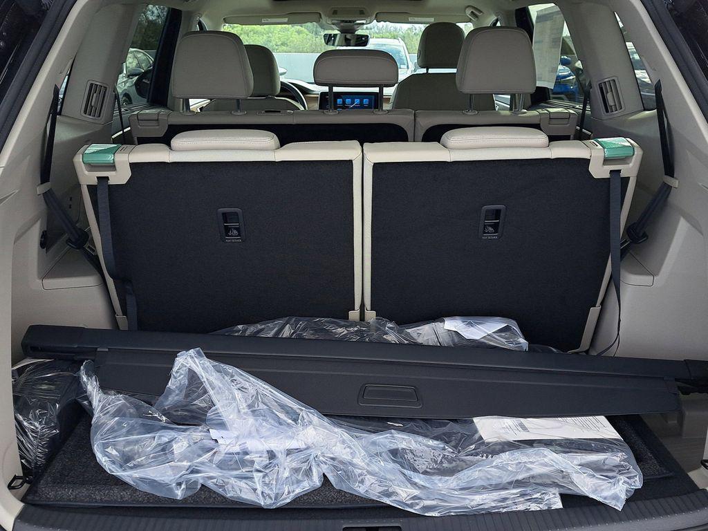 new 2026 Volkswagen Atlas car, priced at $44,161