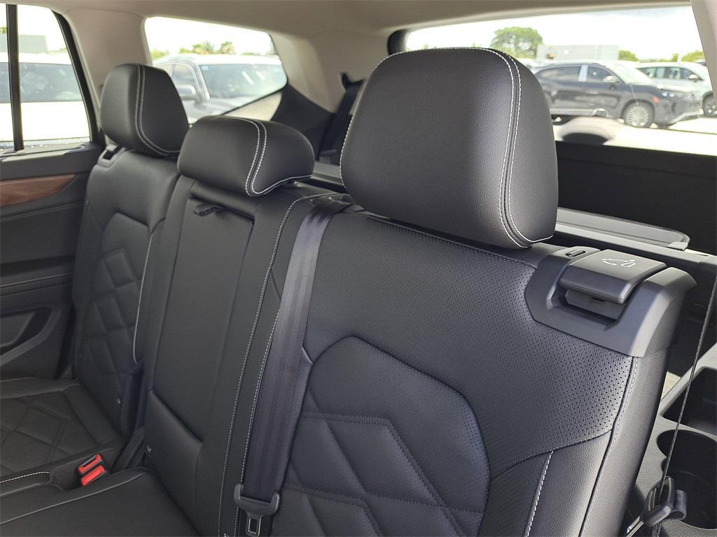 new 2025 Volkswagen Atlas car, priced at $41,853