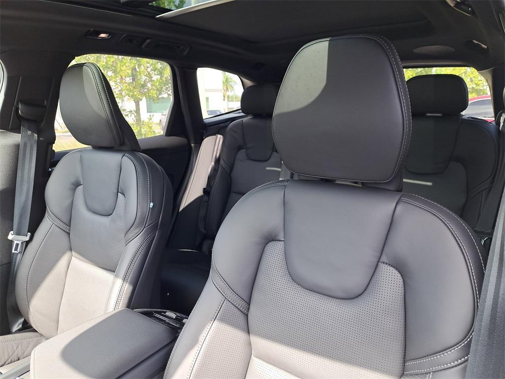new 2026 Volvo XC60 car, priced at $63,884