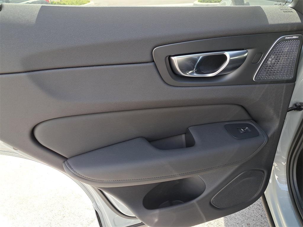 new 2026 Volvo XC60 car, priced at $63,884