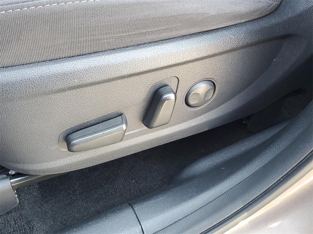 used 2020 Hyundai Santa Fe car, priced at $14,595