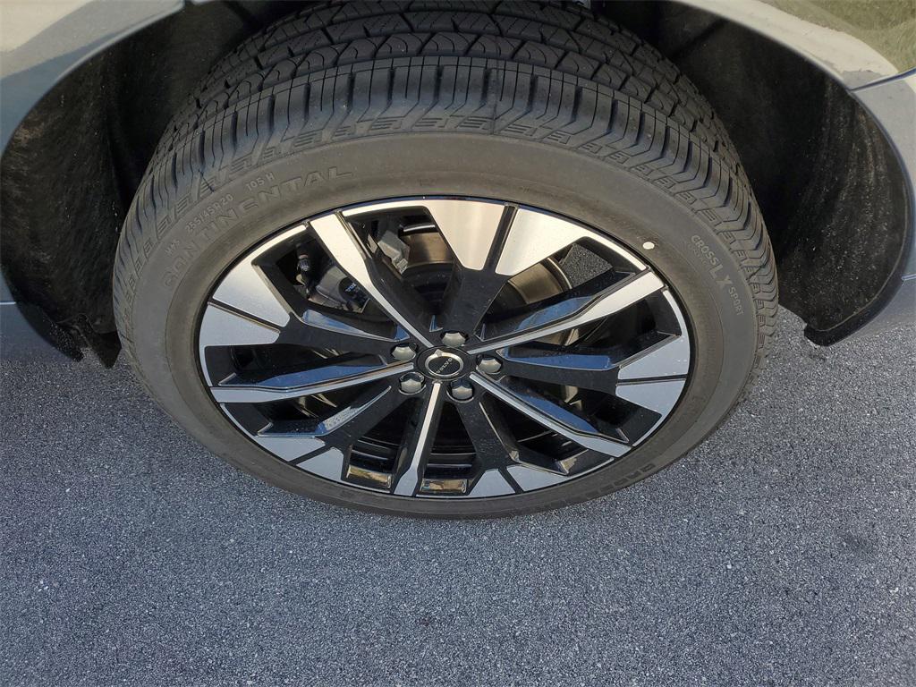 new 2026 Volvo XC60 car, priced at $53,756