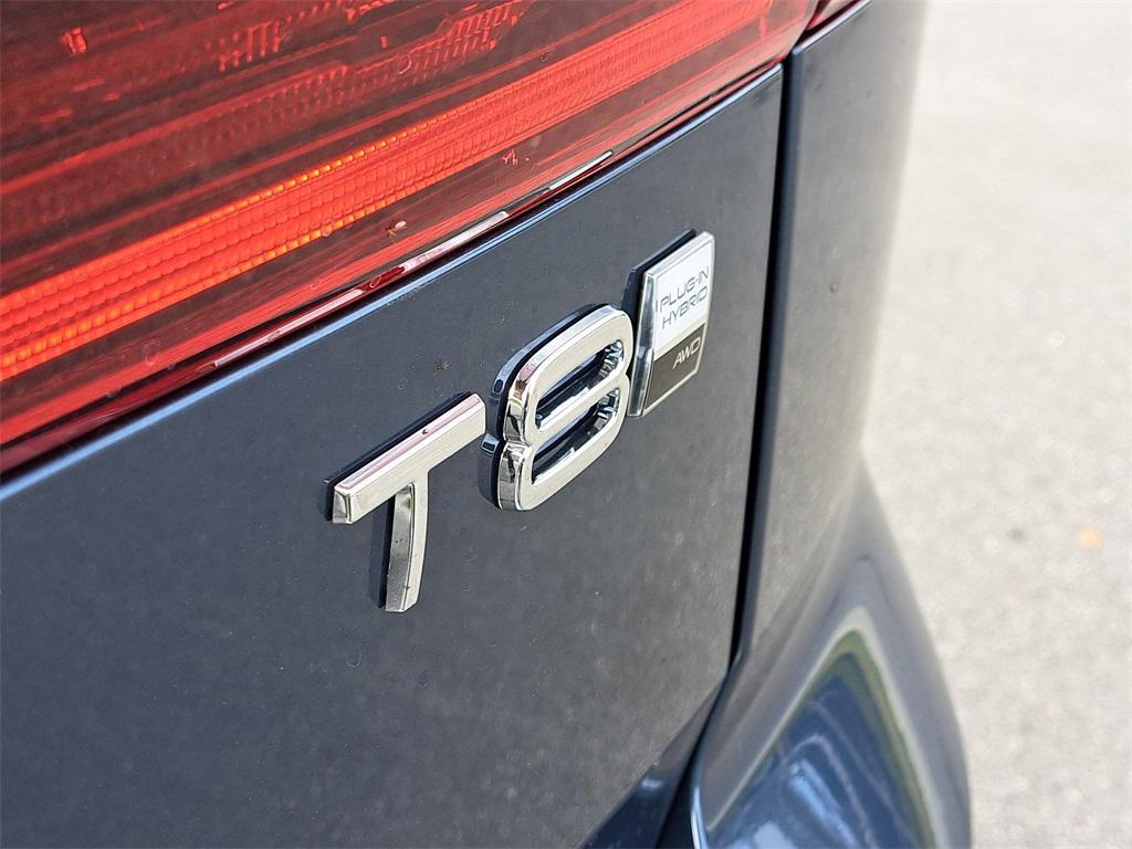 new 2026 Volvo XC60 Plug-In Hybrid car, priced at $64,987