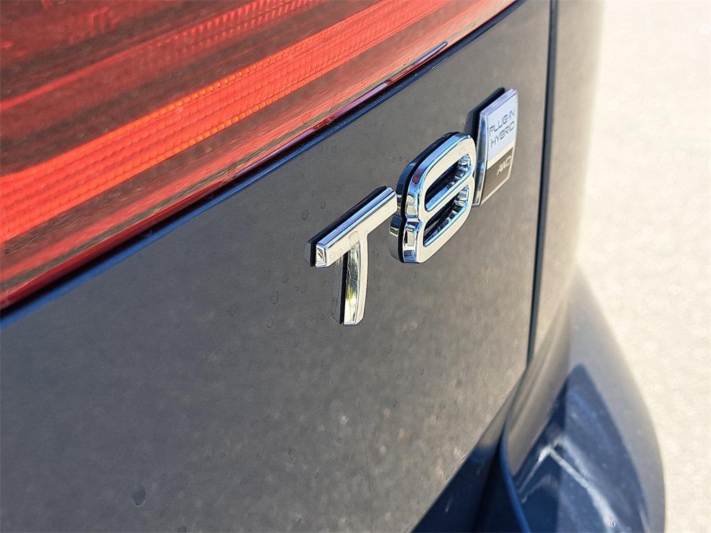 new 2026 Volvo XC60 Plug-In Hybrid car, priced at $70,816