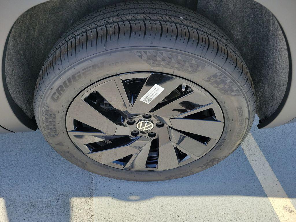 new 2026 Volkswagen Atlas car, priced at $43,724