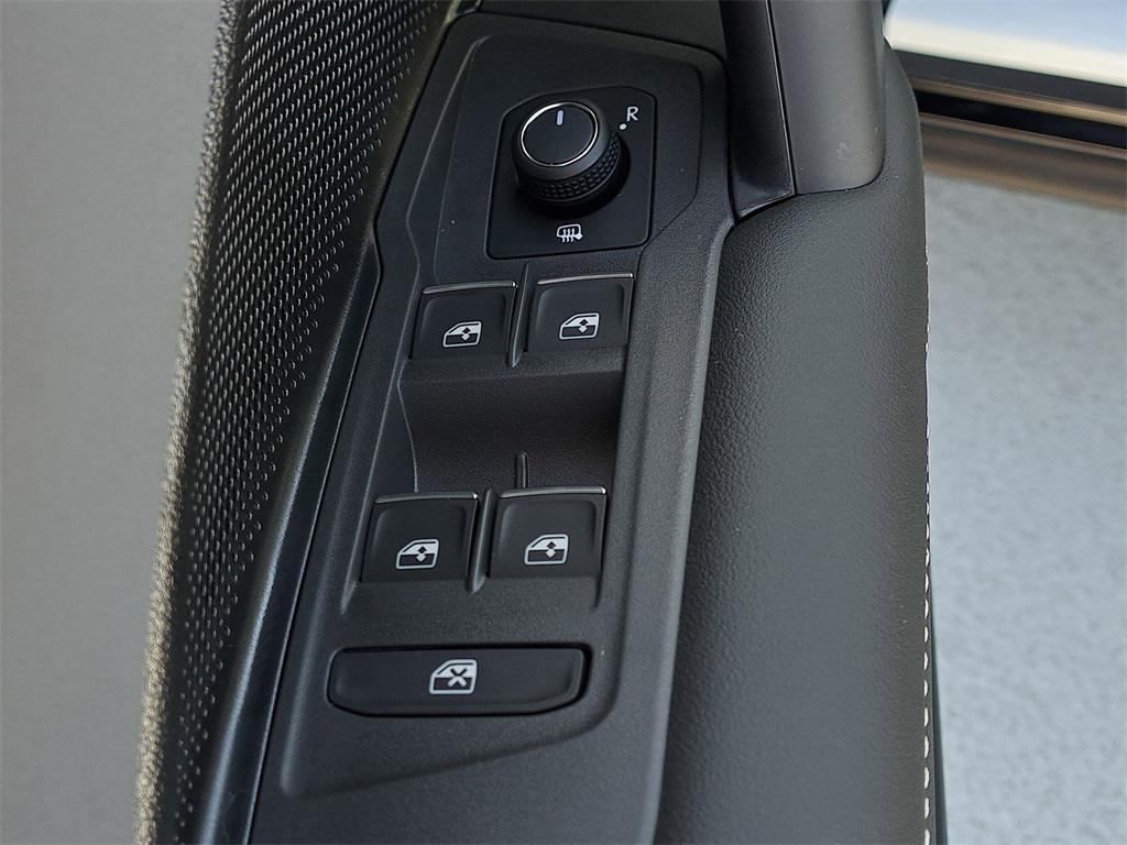 new 2026 Volkswagen Tiguan car, priced at $34,281