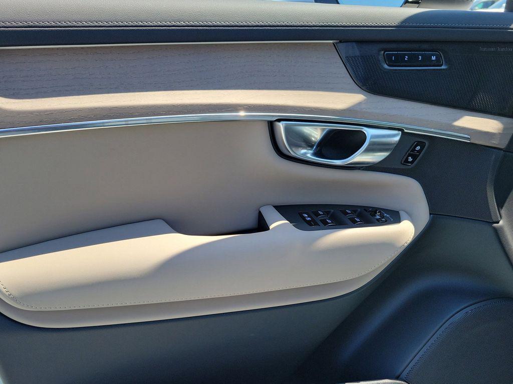 new 2026 Volvo XC90 car, priced at $73,283