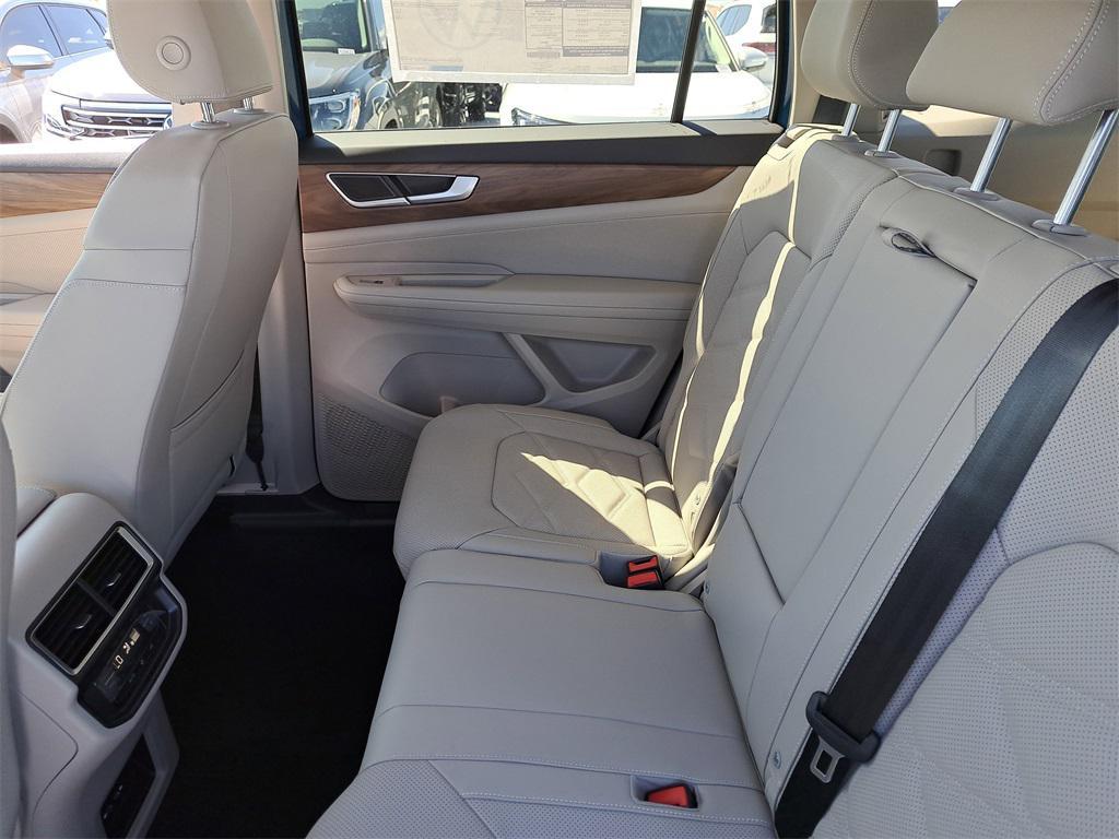 new 2026 Volkswagen Atlas car, priced at $36,905