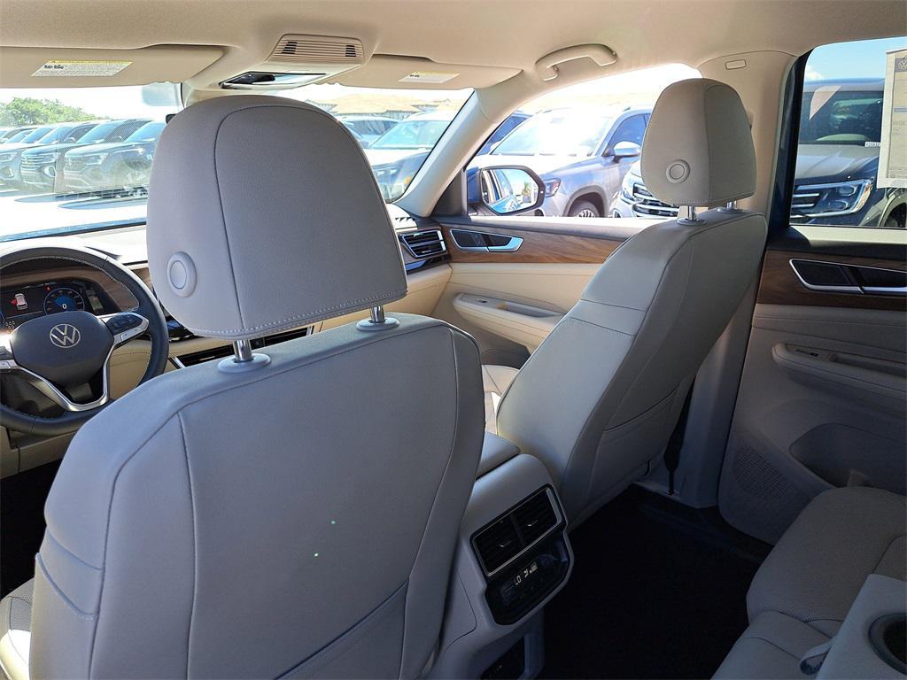 new 2026 Volkswagen Atlas car, priced at $36,905