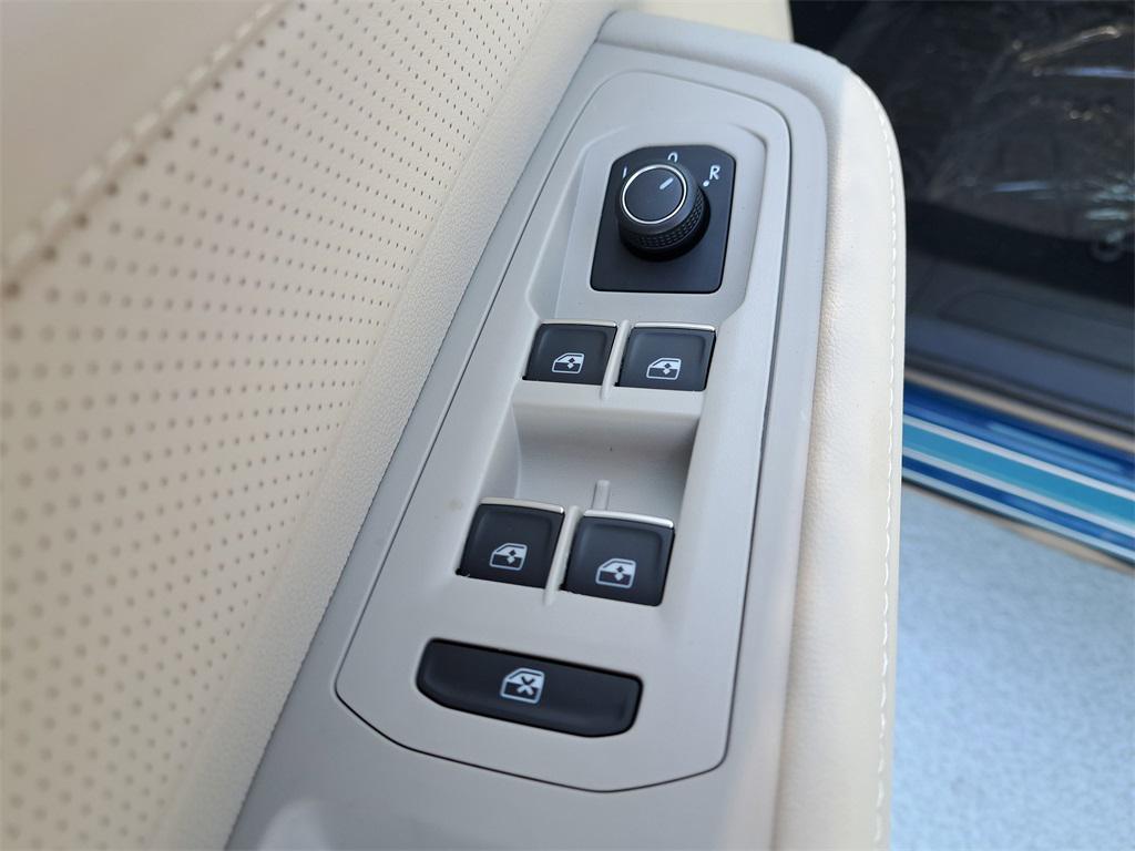 new 2026 Volkswagen Atlas car, priced at $36,905