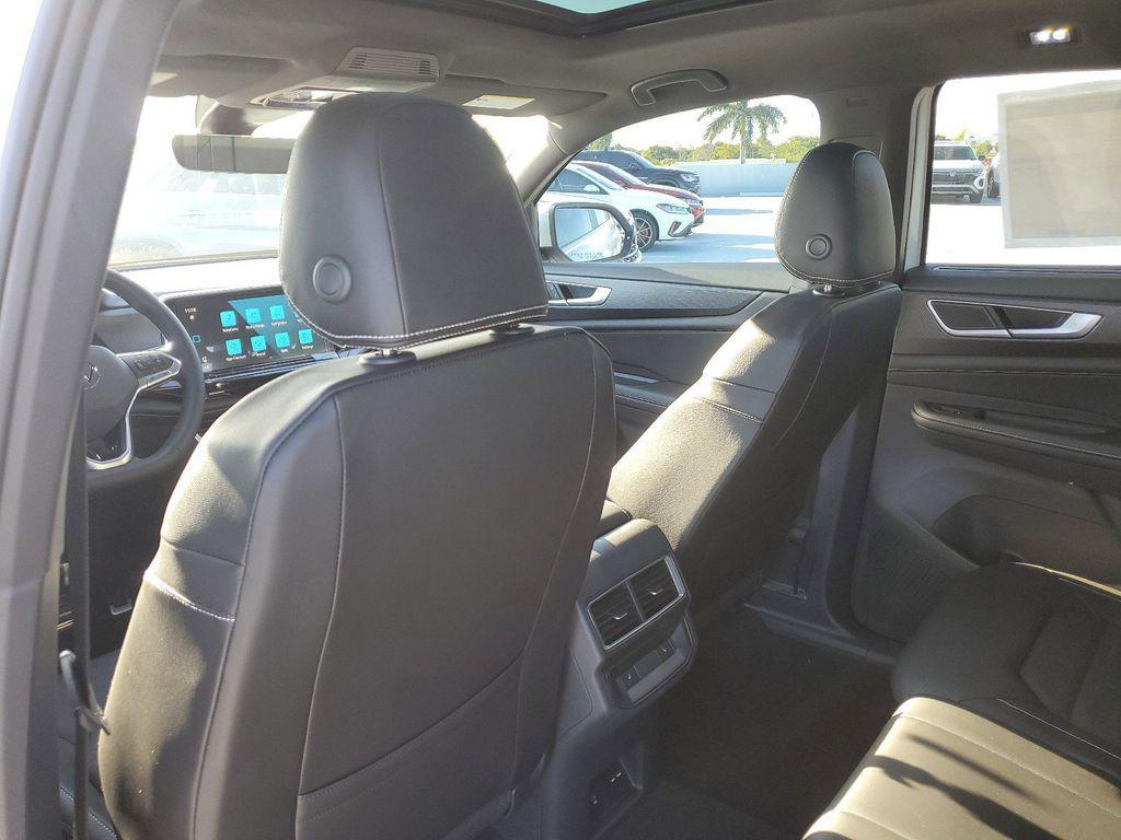 new 2024 Volkswagen Atlas Cross Sport car, priced at $42,726