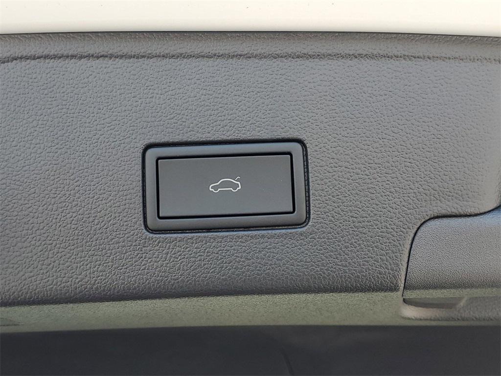 new 2024 Volkswagen Atlas Cross Sport car, priced at $42,726