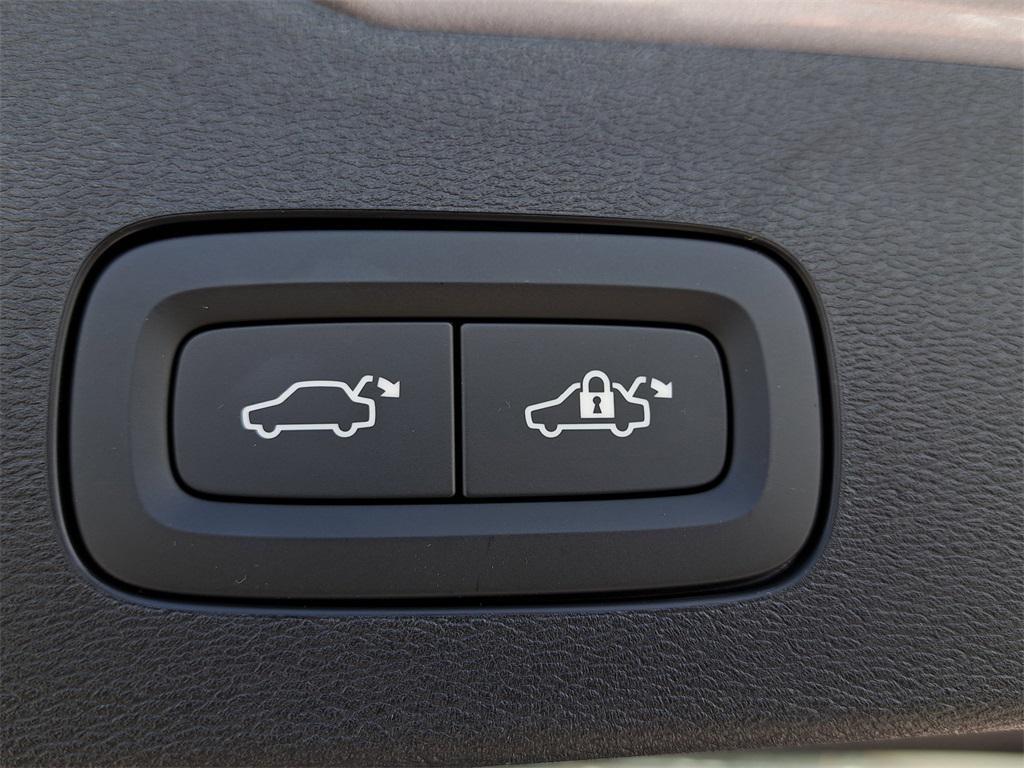 new 2026 Volvo V60 Cross Country car, priced at $60,121