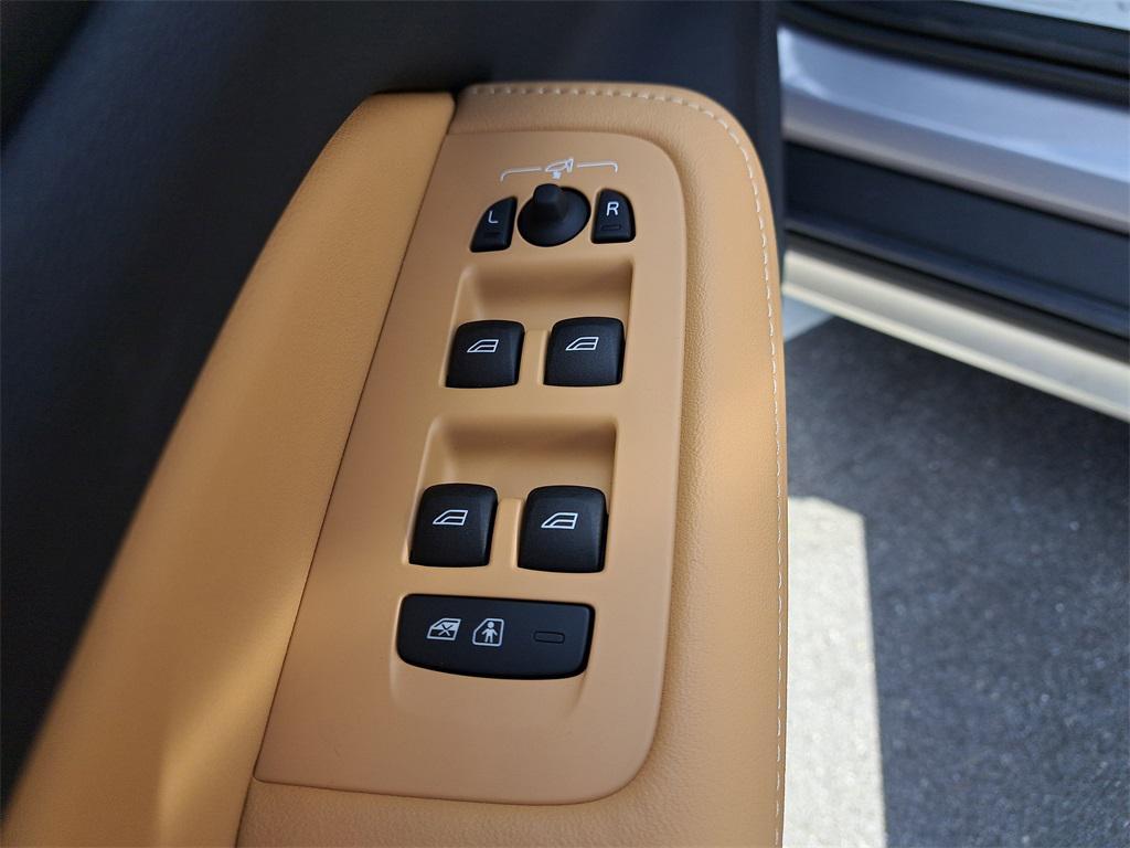 new 2026 Volvo V60 Cross Country car, priced at $60,121