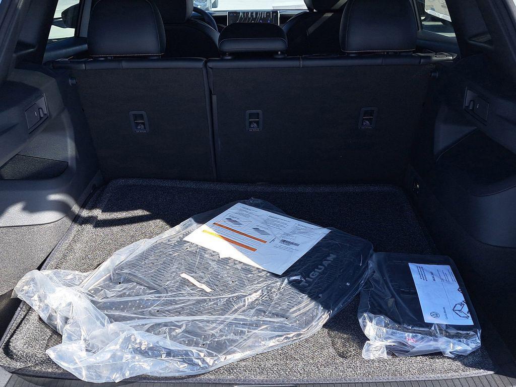 new 2026 Volkswagen Tiguan car, priced at $36,773