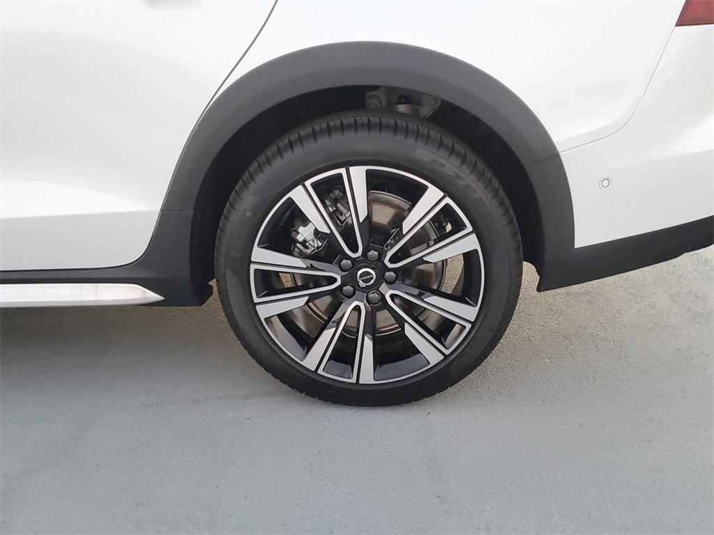 new 2026 Volvo V60 Cross Country car, priced at $60,841