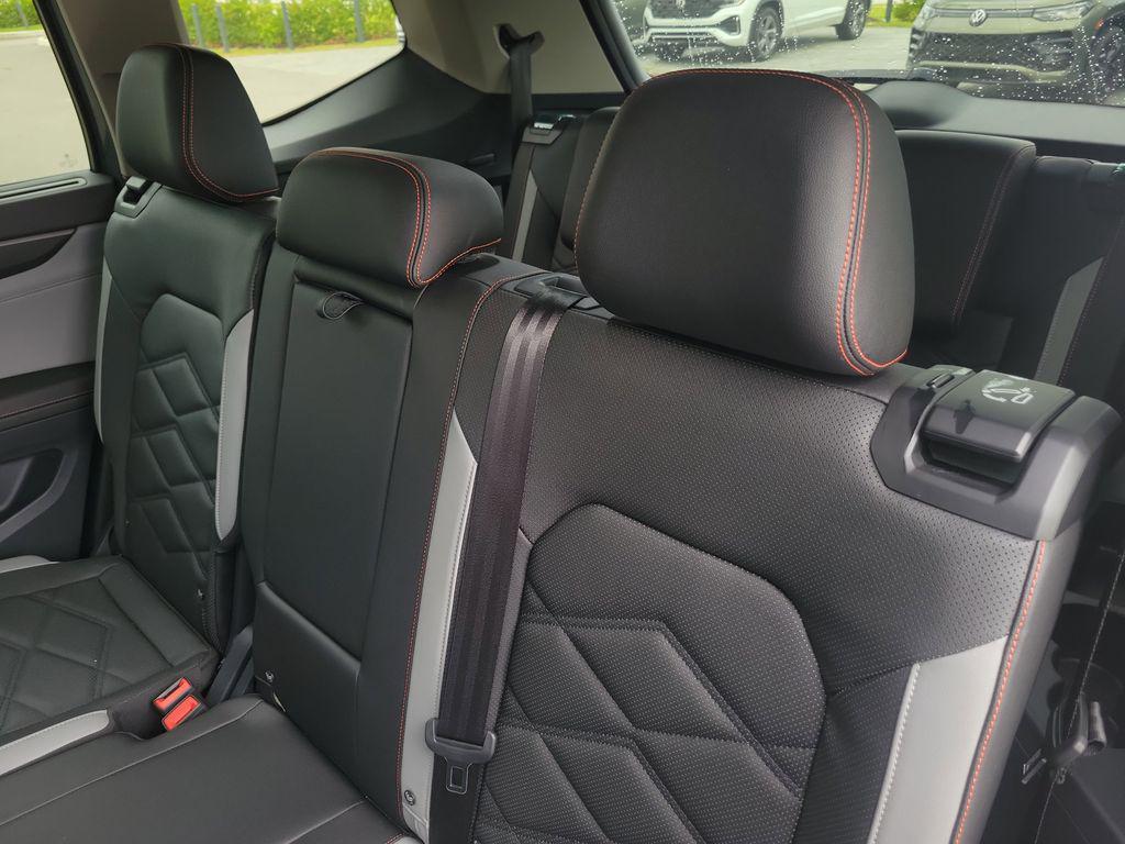 new 2025 Volkswagen Atlas car, priced at $48,190