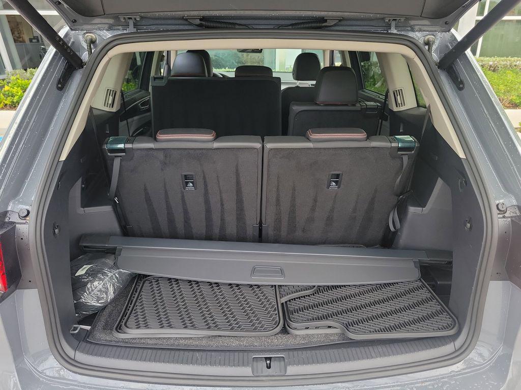 new 2025 Volkswagen Atlas car, priced at $48,190