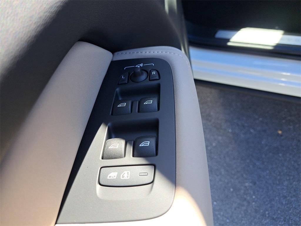 new 2026 Volvo XC60 Plug-In Hybrid car, priced at $64,987