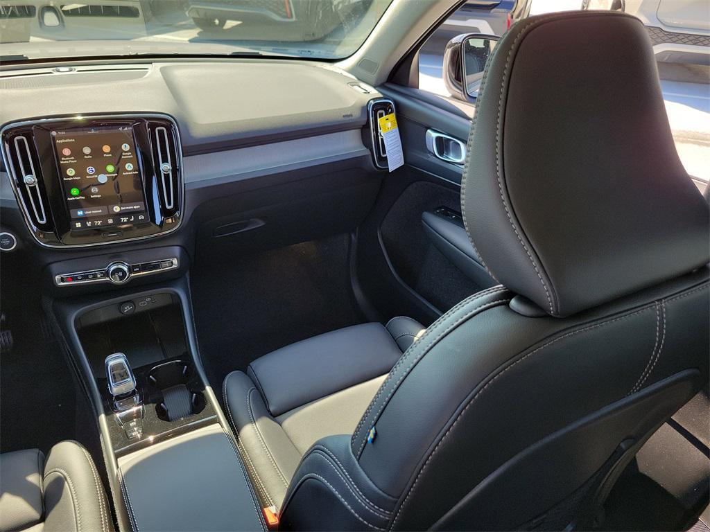 new 2026 Volvo XC40 car, priced at $45,737