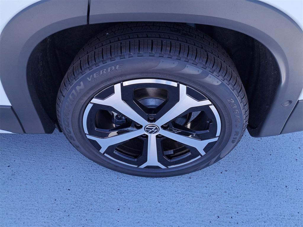 new 2026 Volkswagen Tiguan car, priced at $34,691