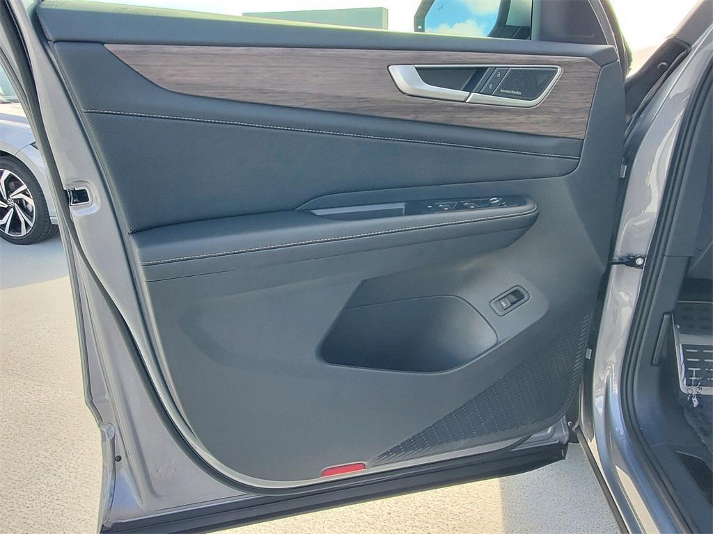 new 2026 Volkswagen Atlas car, priced at $52,318